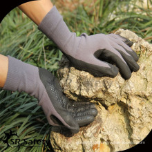 SRSAFETY 15 Gauge beschichtete Arbeitshandschuhe mit grauem Nylon Liner, schwarzem Micro-Foam Nitril punktierten Palm und Fingerspitzen